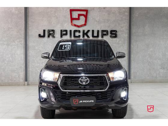 TOYOTA HILUX 2.8 SRV 4X4 CD 16V DIESEL 4P AUTOMÁTICO